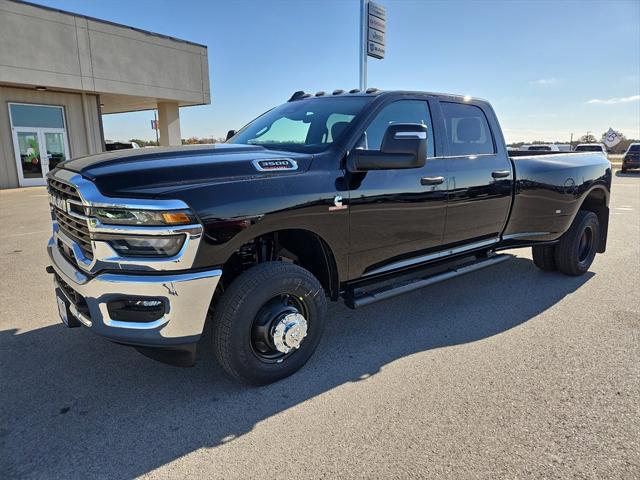 2026 RAM Ram 3500 RAM 3500 TRADESMAN CREW CAB 4X4 8 BOX