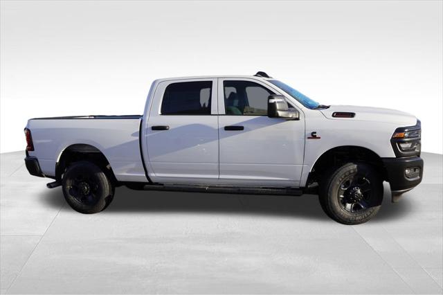 2026 RAM Ram 3500 RAM 3500 TRADESMAN CREW CAB 4X4 64 BOX