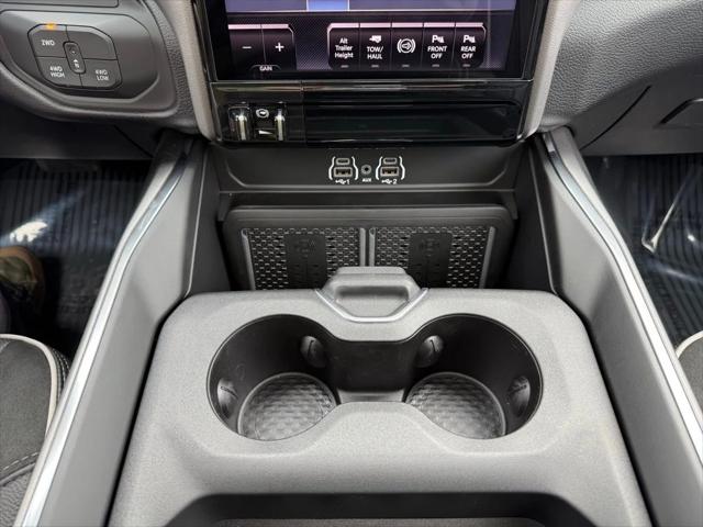 2026 Ram 3500 Laramie Crew Cab 4x4 8' Box