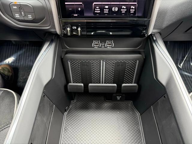 2026 Ram 3500 Laramie Crew Cab 4x4 8' Box