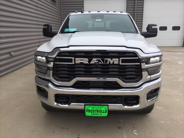 2026 RAM Ram 2500 RAM 2500 TRADESMAN CREW CAB 4X4 64 BOX