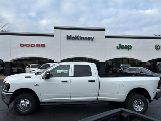 2026 RAM Ram 3500 RAM 3500 TRADESMAN CREW CAB 4X4 8 BOX