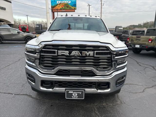 2026 RAM Ram 3500 RAM 3500 TRADESMAN CREW CAB 4X4 8 BOX