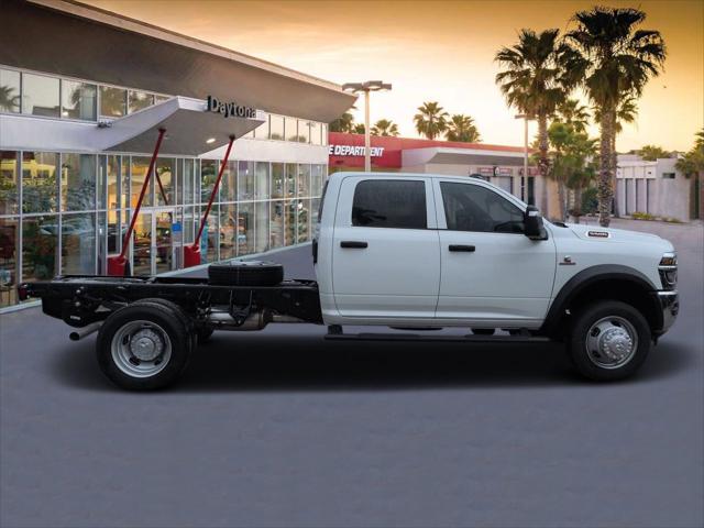 2026 RAM Ram 5500 Chassis Cab RAM 5500 TRADESMAN CHASSIS CREW CAB 4X4 60 CA