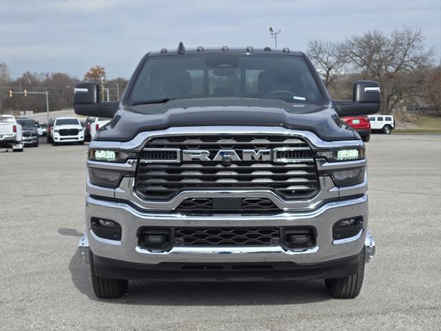 2026 RAM Ram 3500 RAM 3500 TRADESMAN CREW CAB 4X4 8 BOX