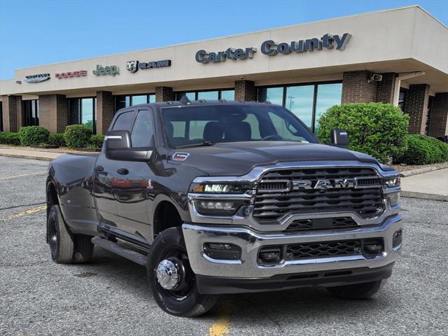2026 RAM Ram 3500 RAM 3500 TRADESMAN CREW CAB 4X4 8 BOX