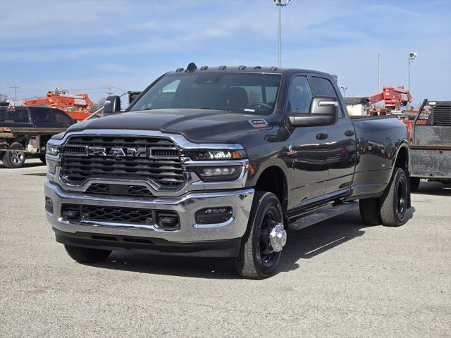 2026 RAM Ram 3500 RAM 3500 TRADESMAN CREW CAB 4X4 8 BOX