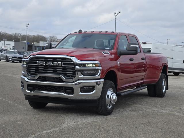 2026 RAM Ram 3500 RAM 3500 TRADESMAN CREW CAB 4X4 8 BOX