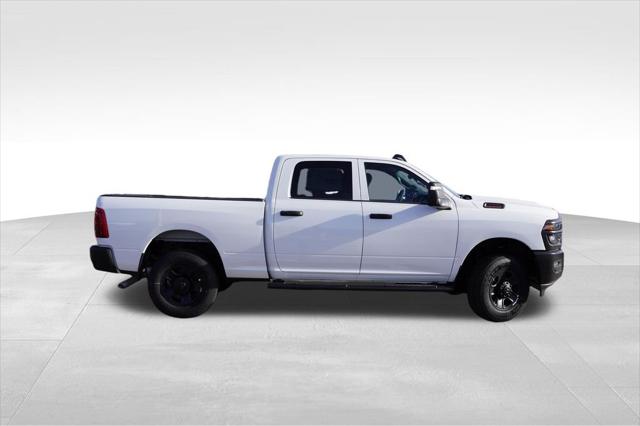 2026 RAM Ram 3500 RAM 3500 TRADESMAN CREW CAB 4X4 64 BOX