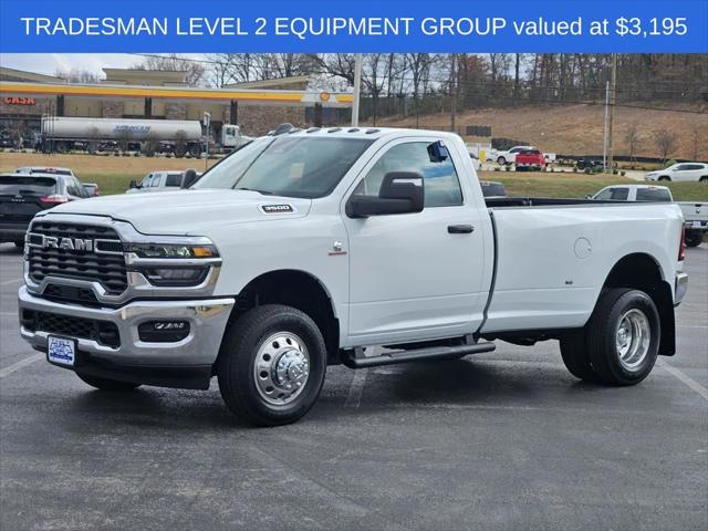 2026 RAM Ram 3500 RAM 3500 TRADESMAN REGULAR CAB 4X4 8 BOX