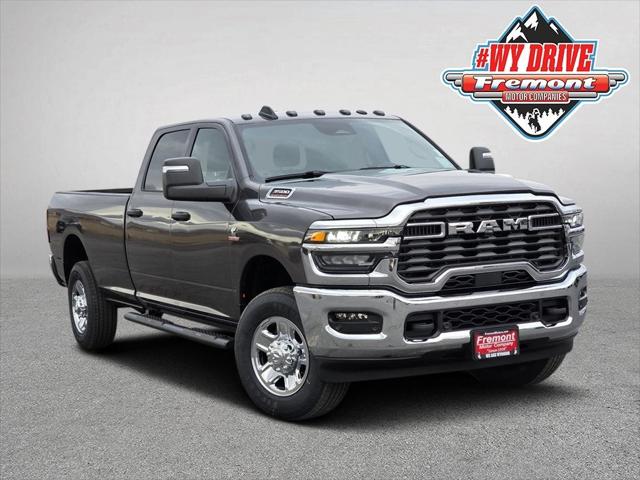 2026 RAM Ram 3500 RAM 3500 TRADESMAN CREW CAB 4X4 8 BOX