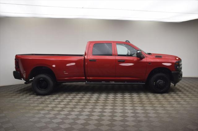 2026 RAM Ram 3500 RAM 3500 TRADESMAN CREW CAB 4X4 8 BOX