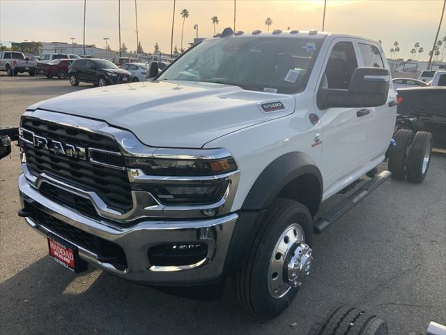 2026 RAM Ram 5500 Chassis Cab RAM 5500 TRADESMAN CHASSIS CREW CAB 4X4 60 CA