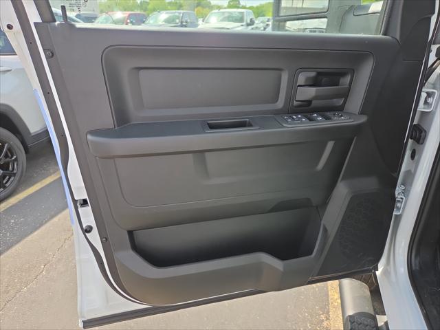 2026 Ram 3500 Tradesman Crew Cab 4x4 8' Box