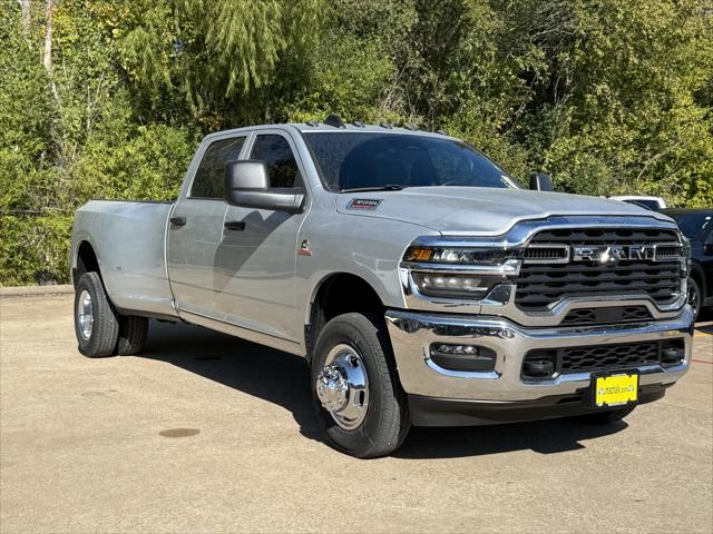 2026 RAM Ram 3500 RAM 3500 TRADESMAN CREW CAB 4X4 8 BOX