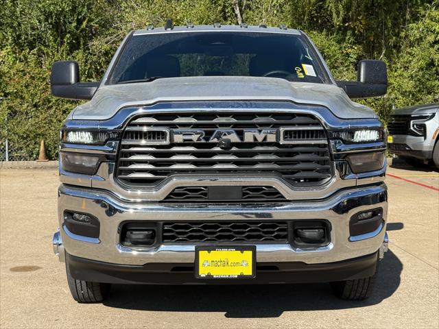 2026 RAM Ram 3500 RAM 3500 TRADESMAN CREW CAB 4X4 8 BOX
