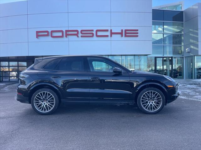 2023 Porsche Cayenne Platinum Edition