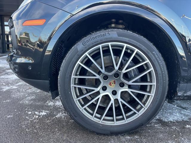 2023 Porsche Cayenne Platinum Edition