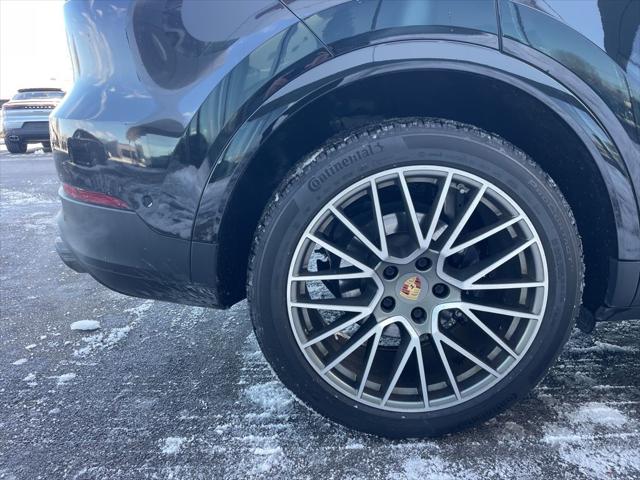 2023 Porsche Cayenne Platinum Edition