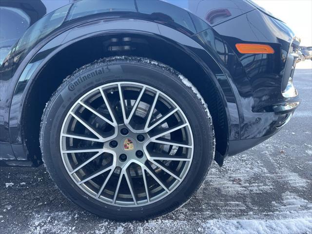 2023 Porsche Cayenne Platinum Edition