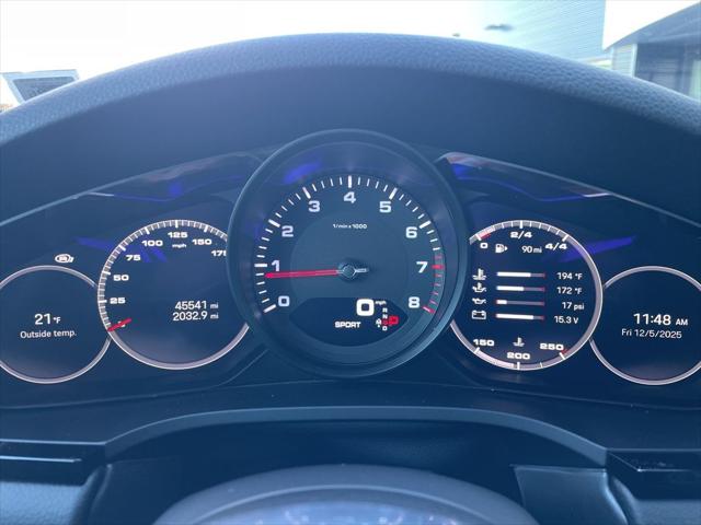 2023 Porsche Cayenne Platinum Edition