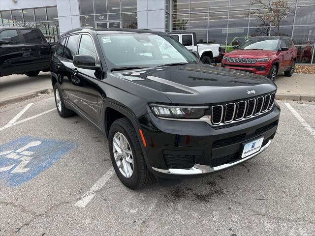 2023 Jeep Grand Cherokee L Laredo 4x4 2023 Jeep Grand Cherokee L Laredo 4x4