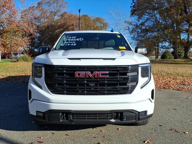 2022 GMC Sierra 1500 4WD Crew Cab Short Box Elevation 2022 GMC Sierra 1500 4WD Crew Cab Short Box Elevation