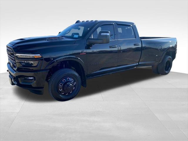 2025 RAM 3500 Limited Crew Cab 4x4 8 Box