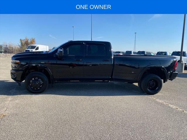2025 RAM 3500 Limited Crew Cab 4x4 8 Box