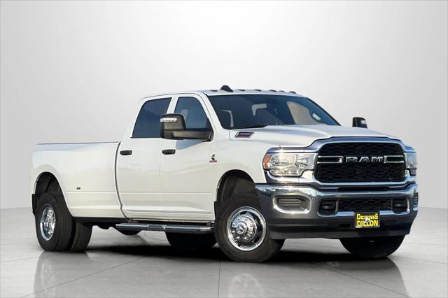 2024 RAM 3500 Tradesman Crew Cab 4x4 8 Box 2024 RAM 3500 Tradesman Crew Cab 4x4 8 Box