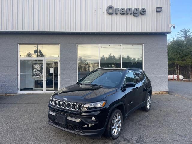 2024 Jeep Compass Latitude Lux FWD