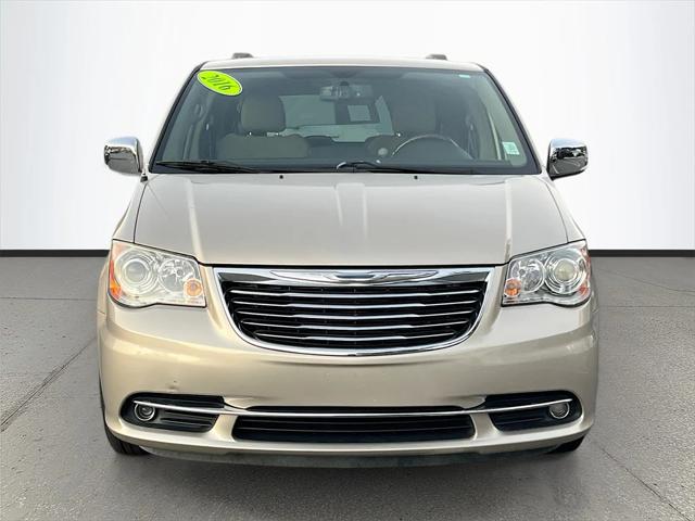 2016 Chrysler Town and Country Limited Platinum 2016 Chrysler Town and Country Limited Platinum