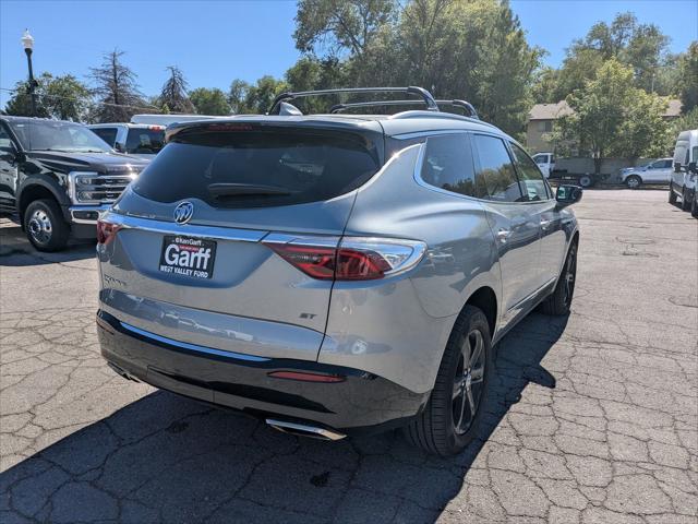 2023 Buick Enclave Essence AWD