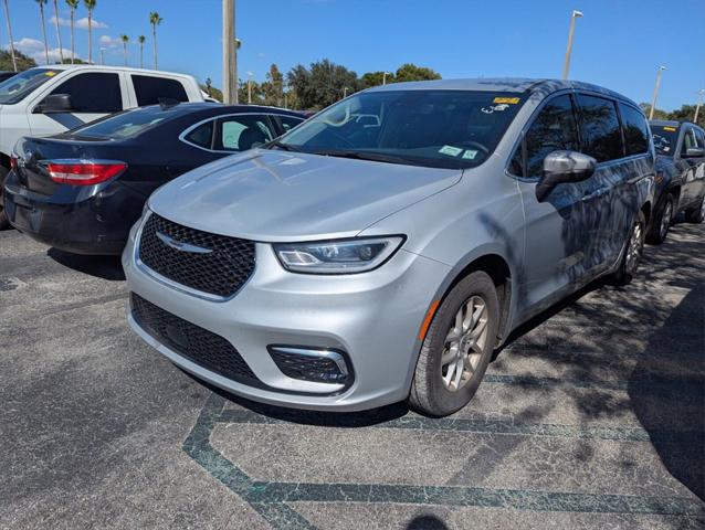 2023 Chrysler Pacifica Touring L