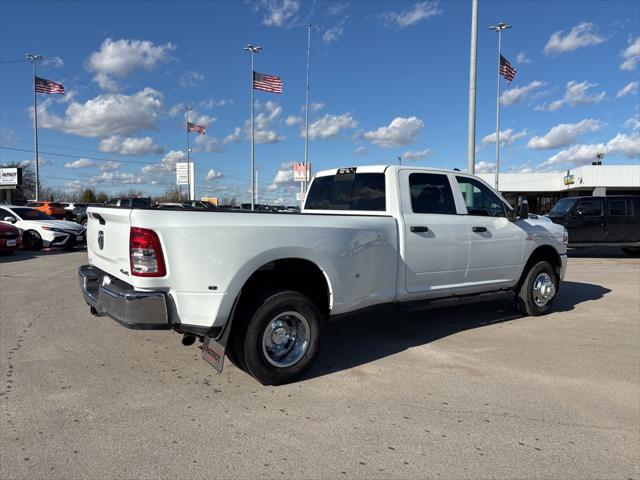 2024 RAM 3500 Tradesman Crew Cab 4x4 8 Box