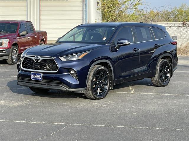 2023 Toyota Highlander LE 2023 Toyota Highlander LE