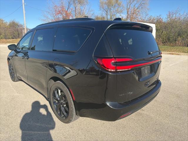 2023 Chrysler Pacifica Limited AWD