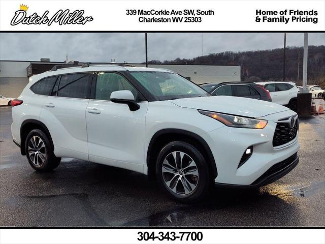 2022 Toyota Highlander XLE 2022 Toyota Highlander XLE