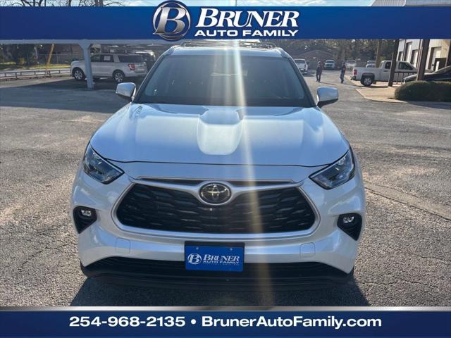 2025 Toyota Highlander XLE 2025 Toyota Highlander XLE