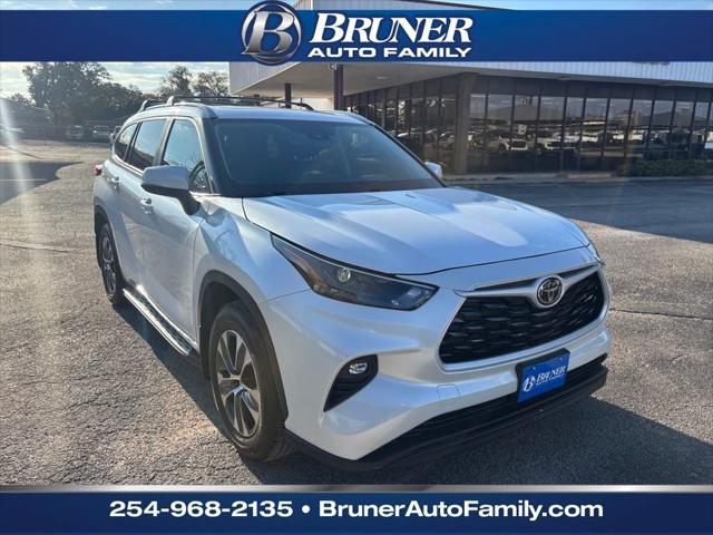 2025 Toyota Highlander XLE 2025 Toyota Highlander XLE