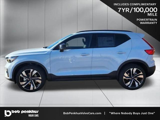 2026 Volvo XC40 Ultra, B5 AWD Gas (mild hybrid), Dark