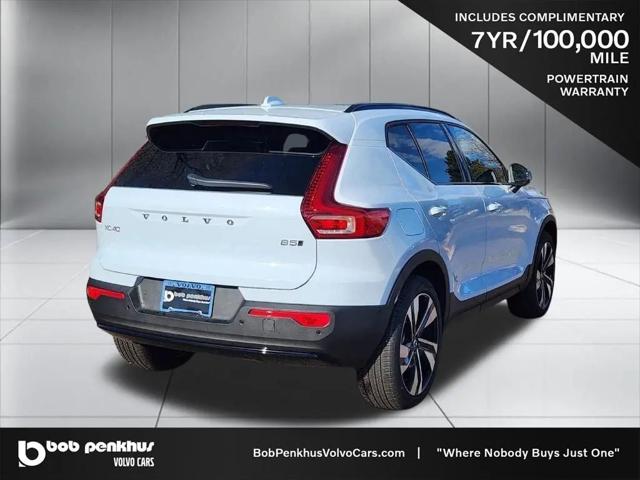 2026 Volvo XC40 Ultra, B5 AWD Gas (mild hybrid), Dark