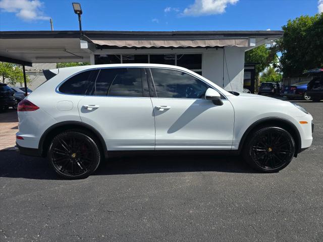 2016 Porsche Cayenne S
