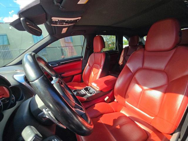 2016 Porsche Cayenne S