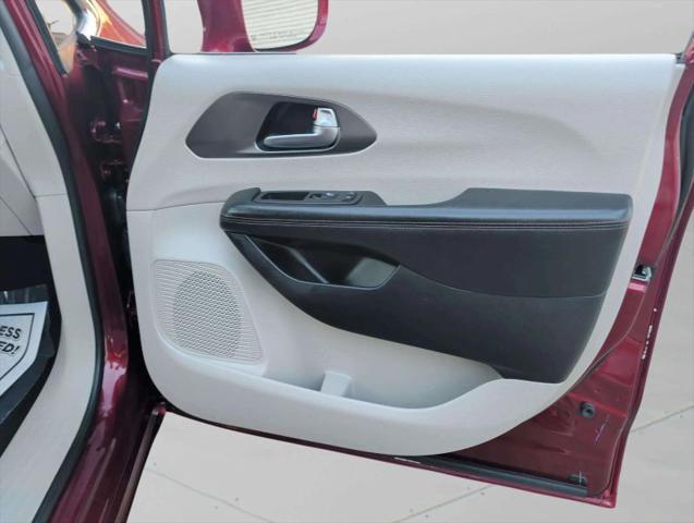 2020 Chrysler Pacifica Touring L