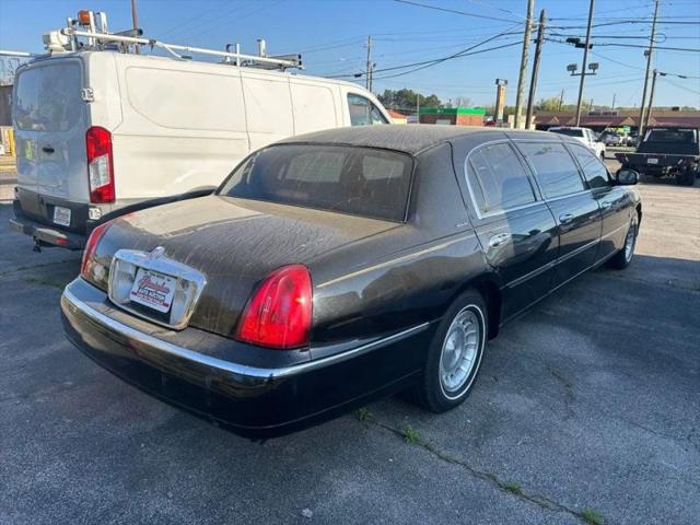 1999 Lincoln Town Car Executive
