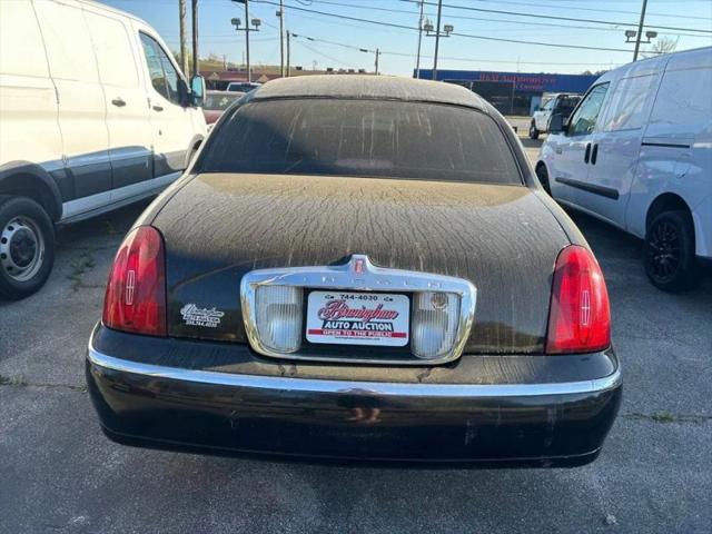 1999 Lincoln Town Car Executive