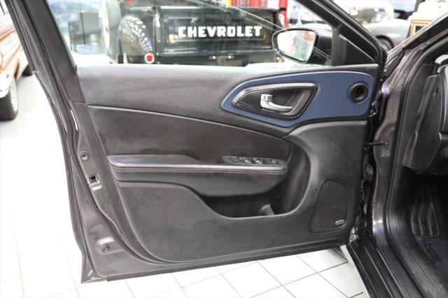 2015 Chrysler 200 S