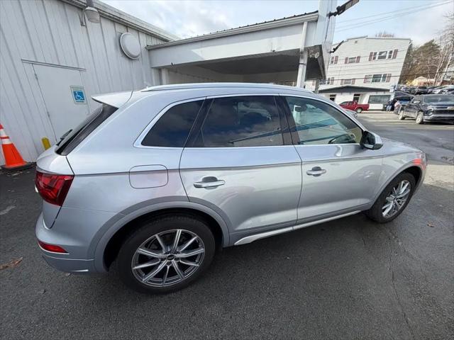 2022 Audi SQ5 Premium TFSI quattro Tiptronic