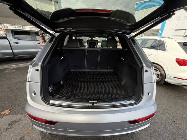 2022 Audi SQ5 Premium TFSI quattro Tiptronic